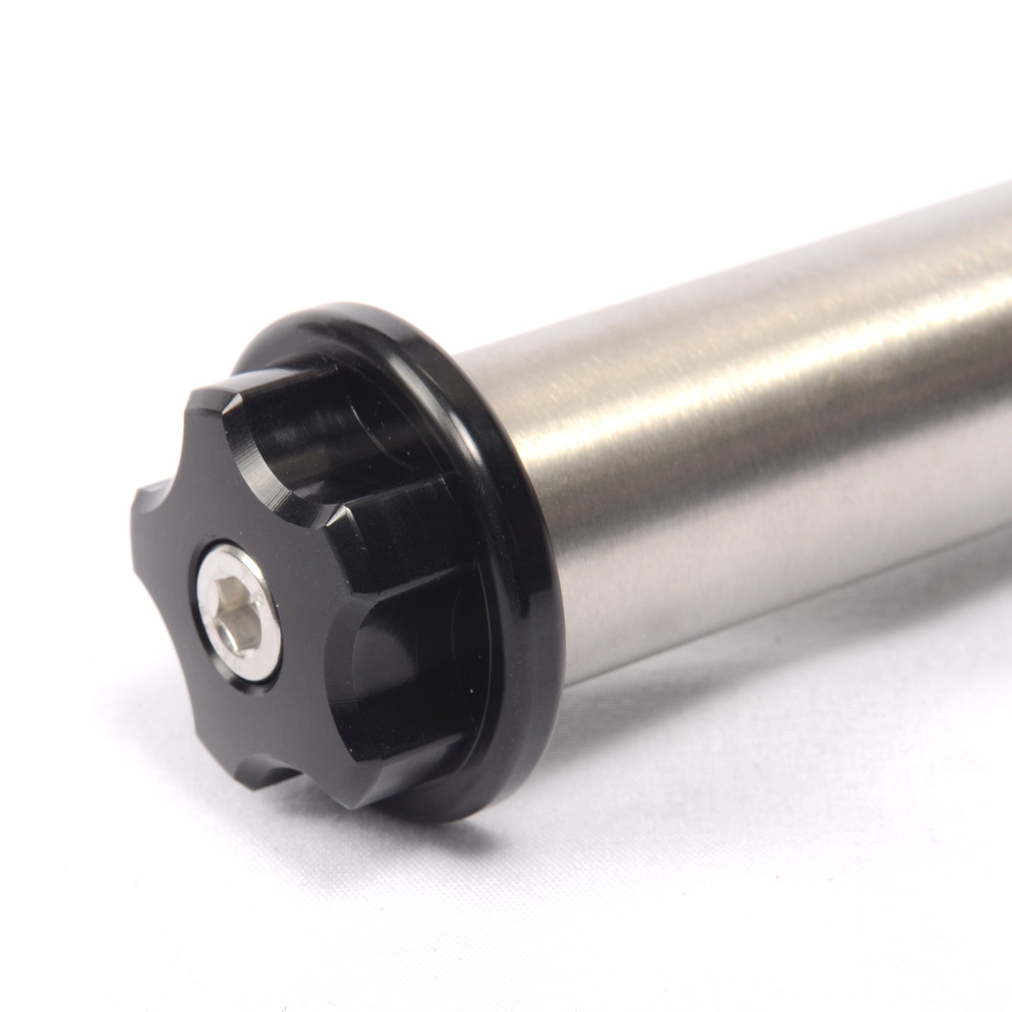 AZ75 25mm Counterweight Shaft. Includes Mounting Flange