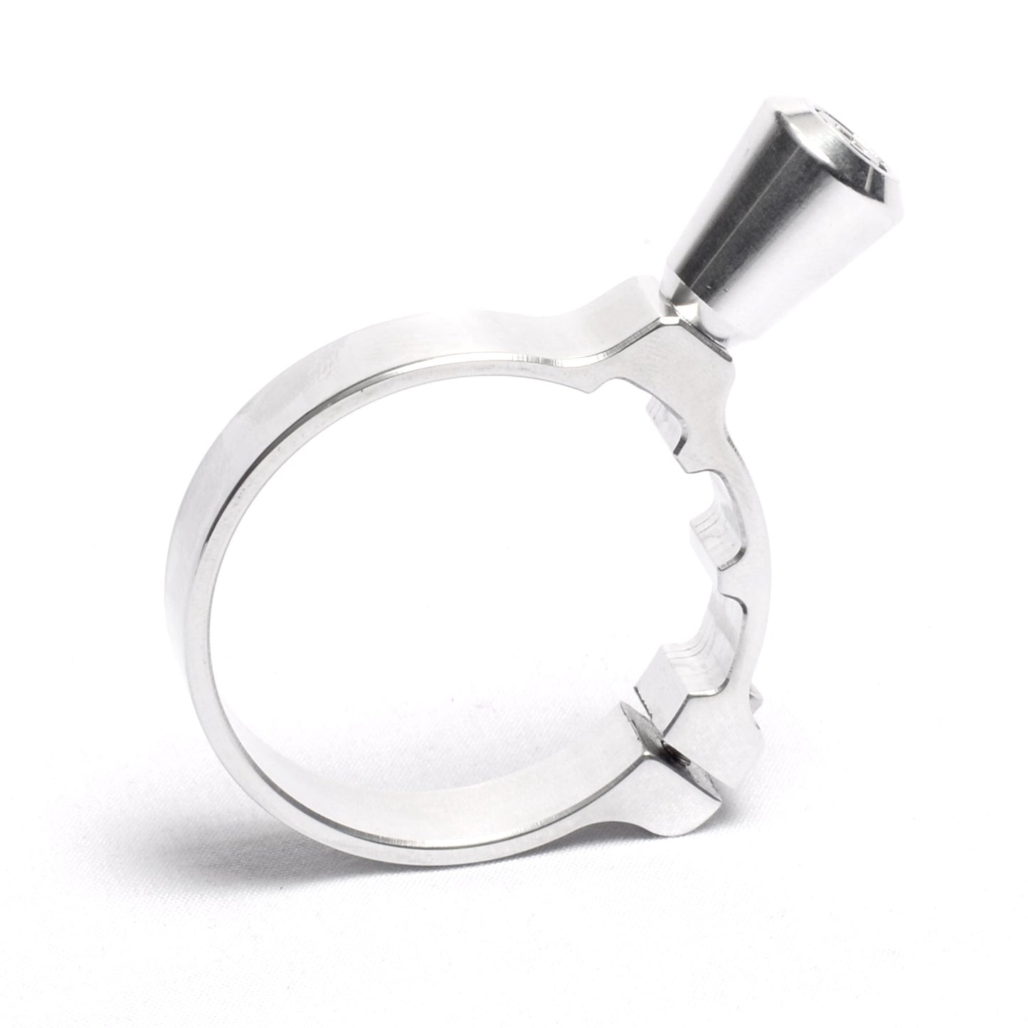 Zoom Lever. March X.